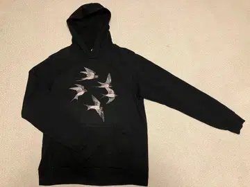 제비 프린트 후드티