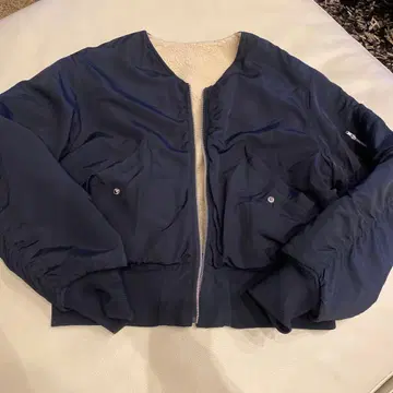 MA-1 스타일 네이비 자켓