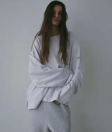 ETRE 컷오프 커프스 롱Tee