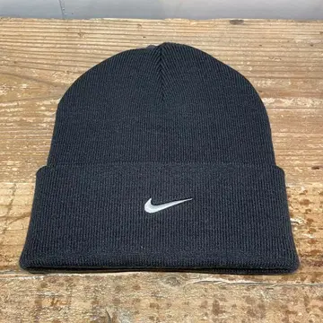 나이키 피크 스우시 비니 블랙