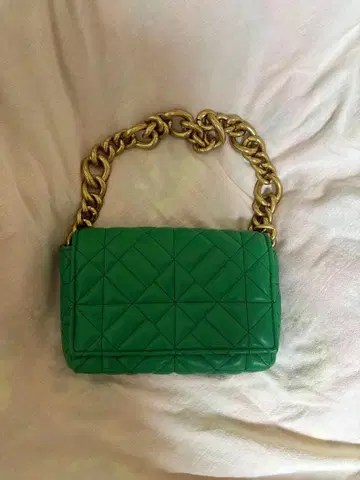 그린 퀼팅 숄더백 M