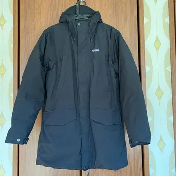 파타고니아 시티 스톰 후드티 다운 자켓 블랙