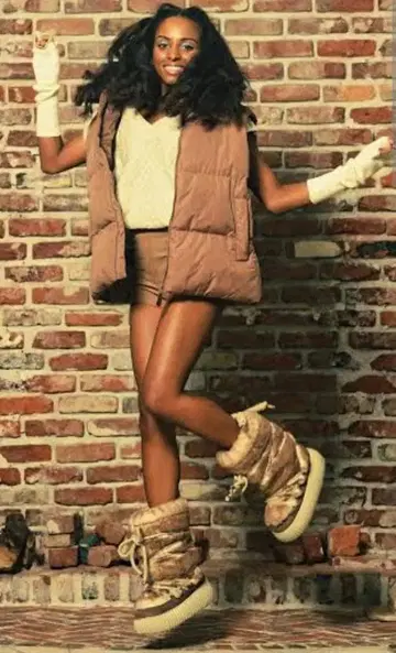 YELLO Ygritte faux fur boots 완판 M 사이즈