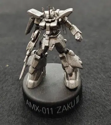 AMX-011 ZAKU III 메탈릭 피규어