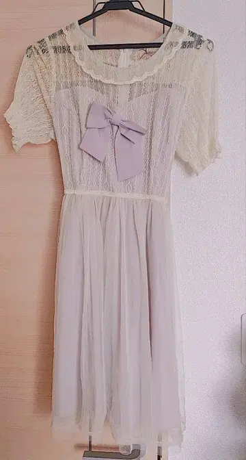 Amavel 반팔 무릎 기장 원피스