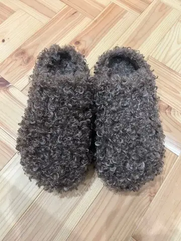 여성용 사보 샌들