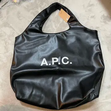 A.P.C. 아페쎄 NINON 토트백 블랙
