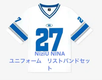 판매 종료 NiziU 유니폼 T셔츠 리스트 밴드 세트 NINA M 사이즈