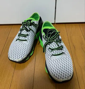 언더아머 스니커즈 스피드폼