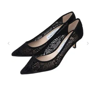 미사용 새상품 네브로니 레이스 펌프스 37