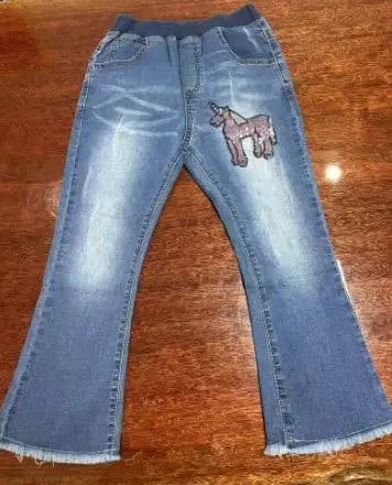 유니콘 자수 데님 플레어 팬츠