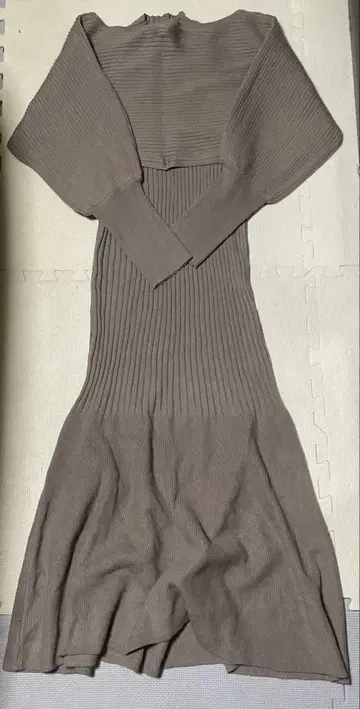 모카 브라운 원피스, 셋업