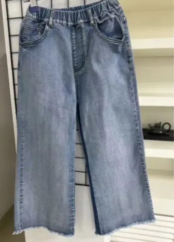 데님 와이드 팬츠 라이트 블루 / 잘린 밑단