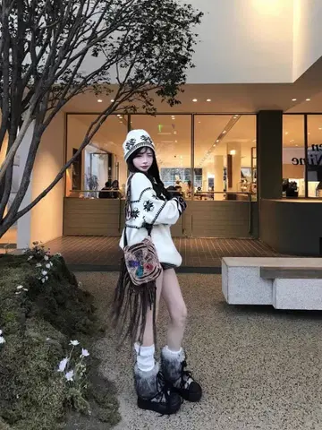 인기 가을/겨울 루즈핏 니트 모자 포함! 외출 모임 데이트에 딱