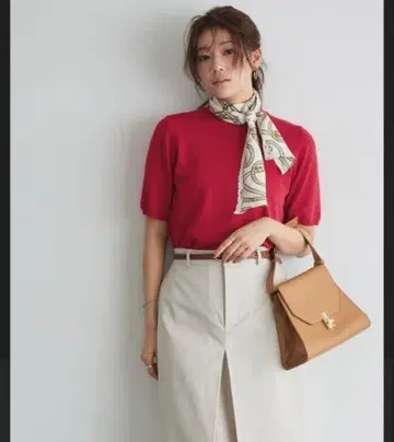 새상품 23구 코튼 실크 반팔 벌키 니트 레드 빨간색 44