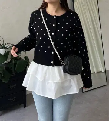 프로즈베일 펄 버튼 도트 니트 가디건