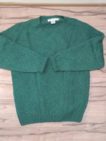 할리 오브 스코틀랜드 니트 Size 40