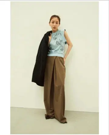 CLANE x 다나카 미나미 슬랙스