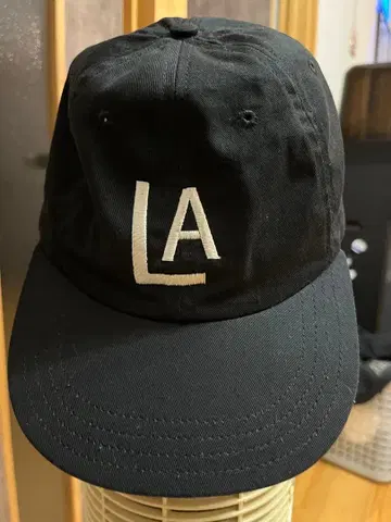 LA 로고 블랙 캡 미국제