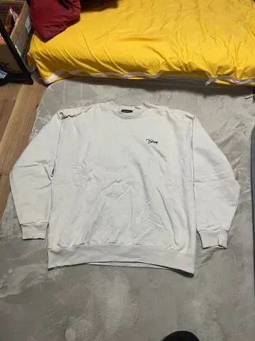 Kebog 크루넥 트레이닝복 크림색