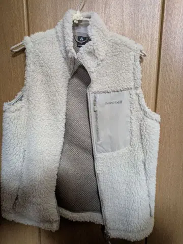 [ 새상품급 ] mont-bell 플리스 베스트 크림색