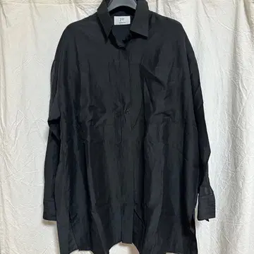 1er 블랙 긴팔 셔츠