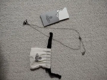 비비안 웨스트우드 목걸이