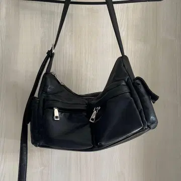 2WAY 아웃 포켓 인조 가죽 숄더백 me+em select