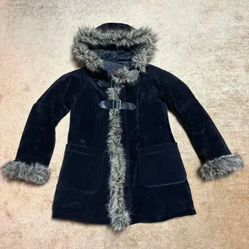 바츠 BA-TSU 퍼 후드 블랙 아우터