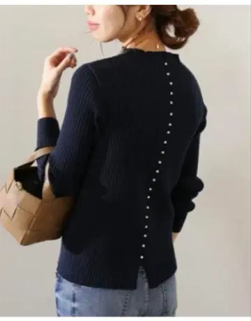 La Totalite 14G 리브 백 펄 풀오버 네이비