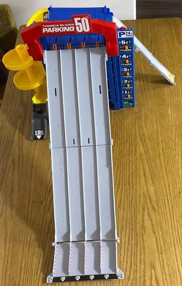 TOMICA SLIDER PARKING 50