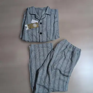 미사용 새상품 CLOSSH 스트라이프 패턴 파자마 사이즈 3L