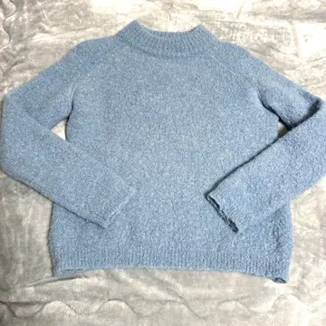 뷰티앤유스 알파카 복슬복슬 모크넥 니트 짧은 기장