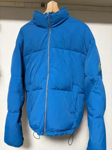 파란 다운 자켓 스냅 클럽 SNAP CLUB