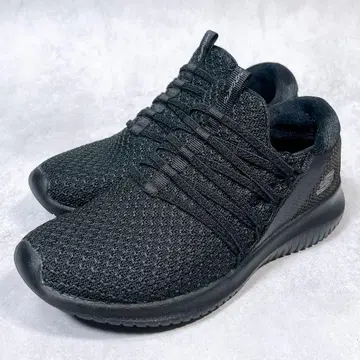 새상품급 [스케쳐스] 경량 스니커즈 (22.5) 올 블랙 메쉬