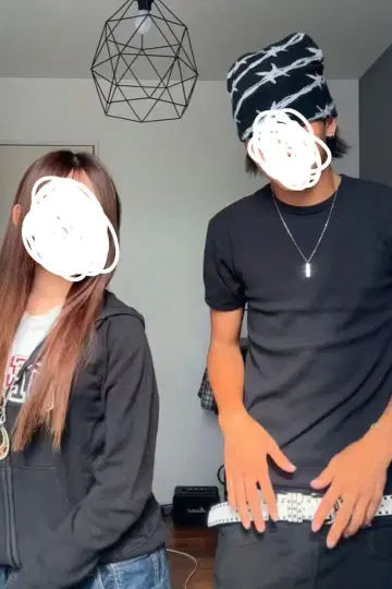 Aki 착용 비니 y2k .sk8