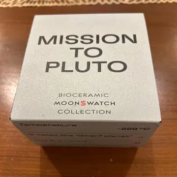 OMEGA x SWATCH MISSION TO PLUTO