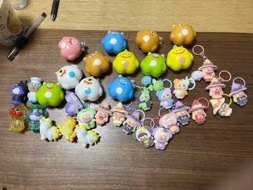 캡슐 토이 다색 캐릭터 세트 약 20개