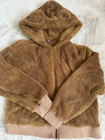 핑크하우스 곰 귀 보아 자켓