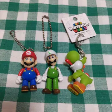 슈퍼 마리오 & 루이지, 요시 피규어