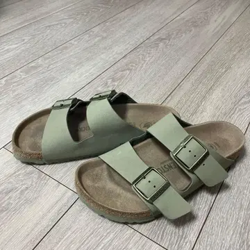 버켄스탁 샌들 24cm