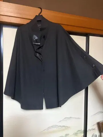 블랙 울 혼방 판초 스타일 아우터