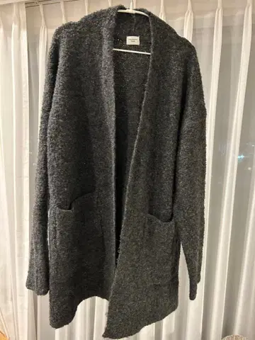 어반 리서치 도어스 24AW 부클레 니트 가디건