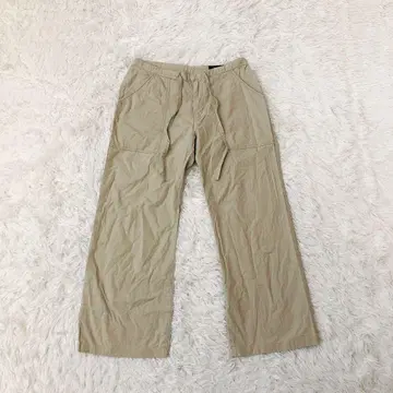 유니클로 카고 팬츠 크롭 와이드 면 혼방 얇은 소재 드로스트 베이지 M