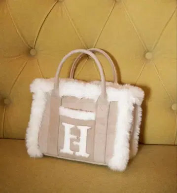 하립투 Cozy Winter Tote Bag 무스탕 토트백