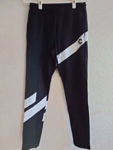 새상품급! CRONOS 로고 사선 스트라이프 조거 팬츠