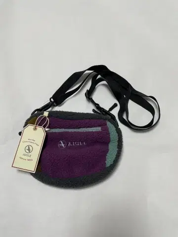 에이글 숄더백 1