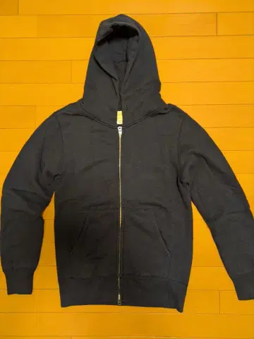 BARNS OUTFITTERS 후드티 M 사이즈 츠리야미