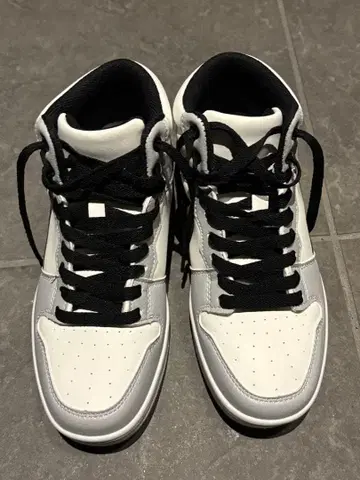 스니커즈 미사용 새상품