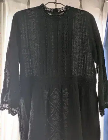 [ 츠하루 ] 체크 짜임 레이스 자수 원피스